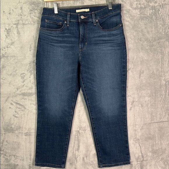 Levi's Denim - NWT New Levi’s Dark Wash Denim Capri Jean Pants Size 10